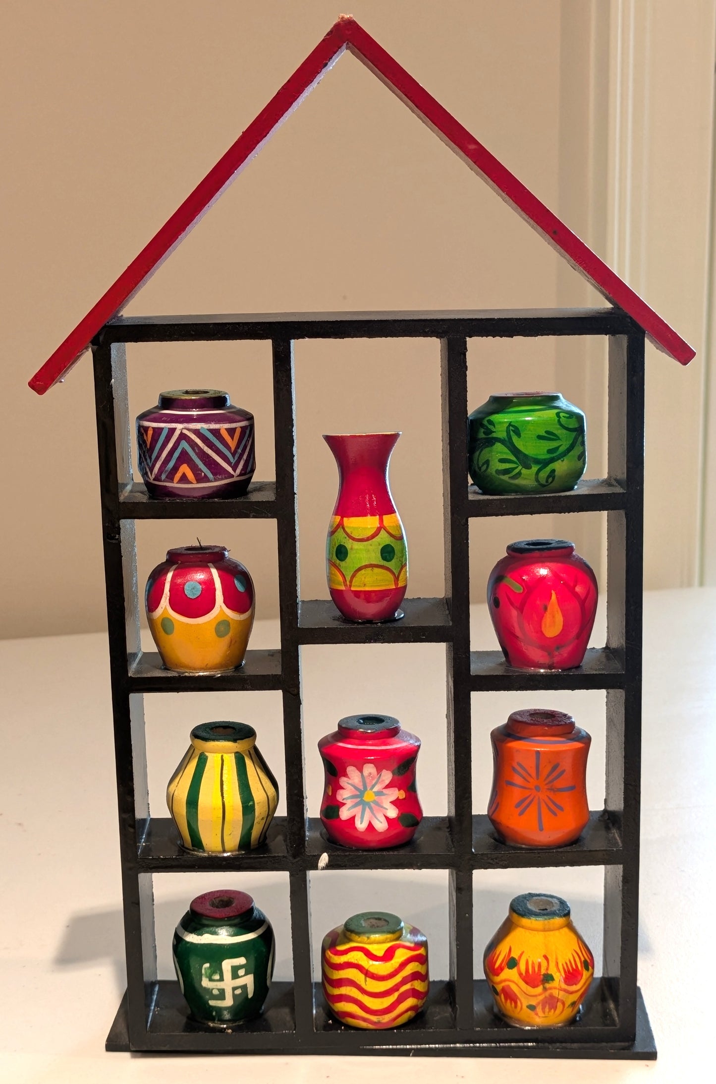 Miniature Pot Display House