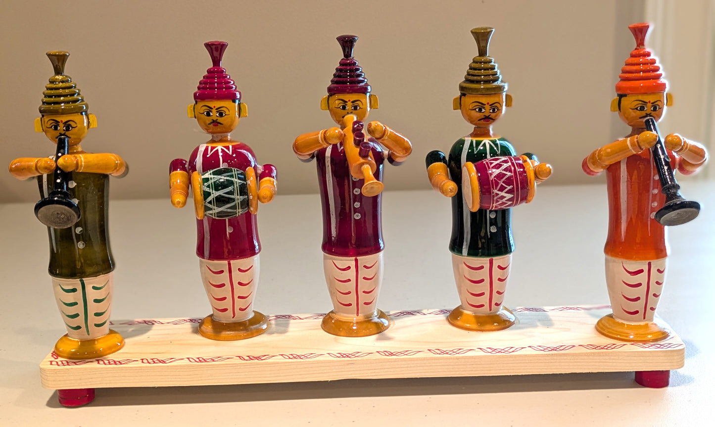 Standing Band Set of 5 on Peetham