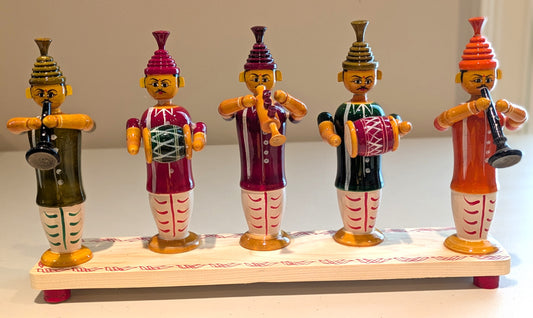 Standing Band Set of 5 on Peetham